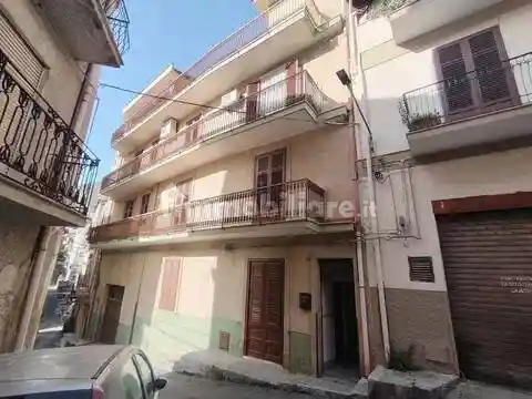 Villa in vendita a Montelepre