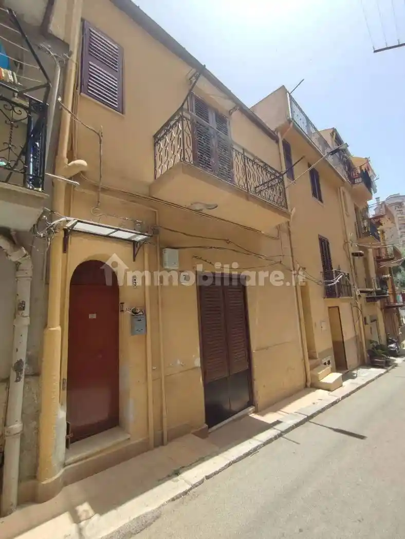 Villa in vendita a Montelepre