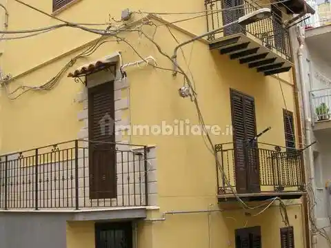 Villa in vendita a Montelepre