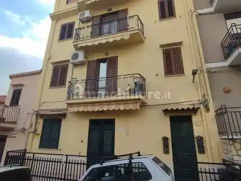Appartamento in vendita a Montelepre