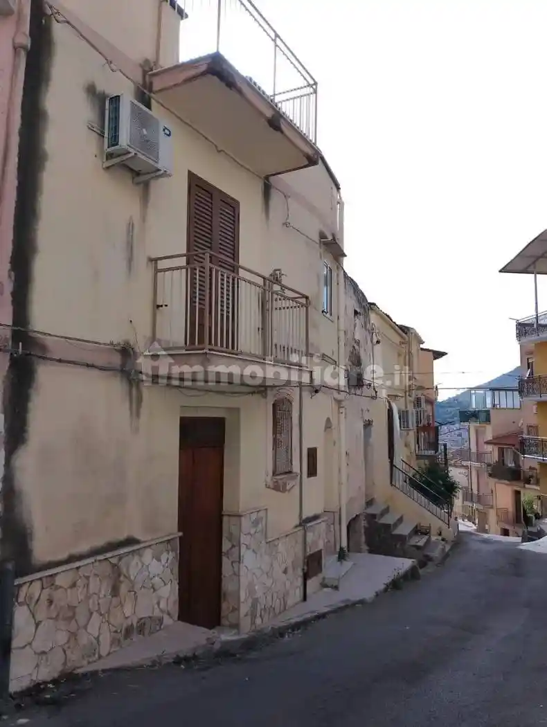 Appartamento in vendita a Montelepre