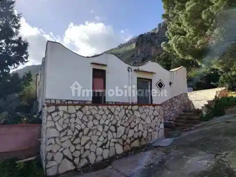 Villa in vendita a Carini