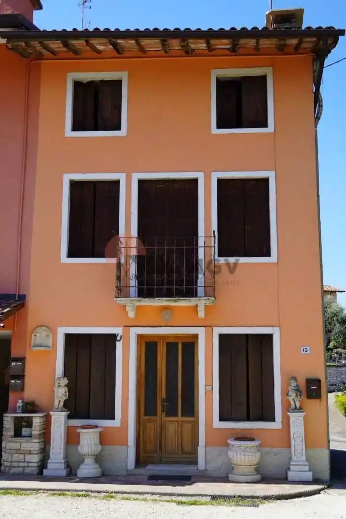 Casa indipendente in vendita a Chiampo