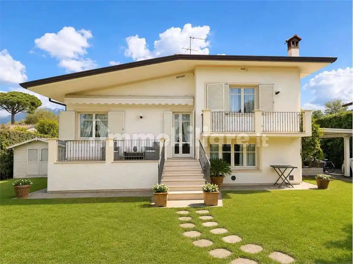 Villa in affitto a Forte dei Marmi