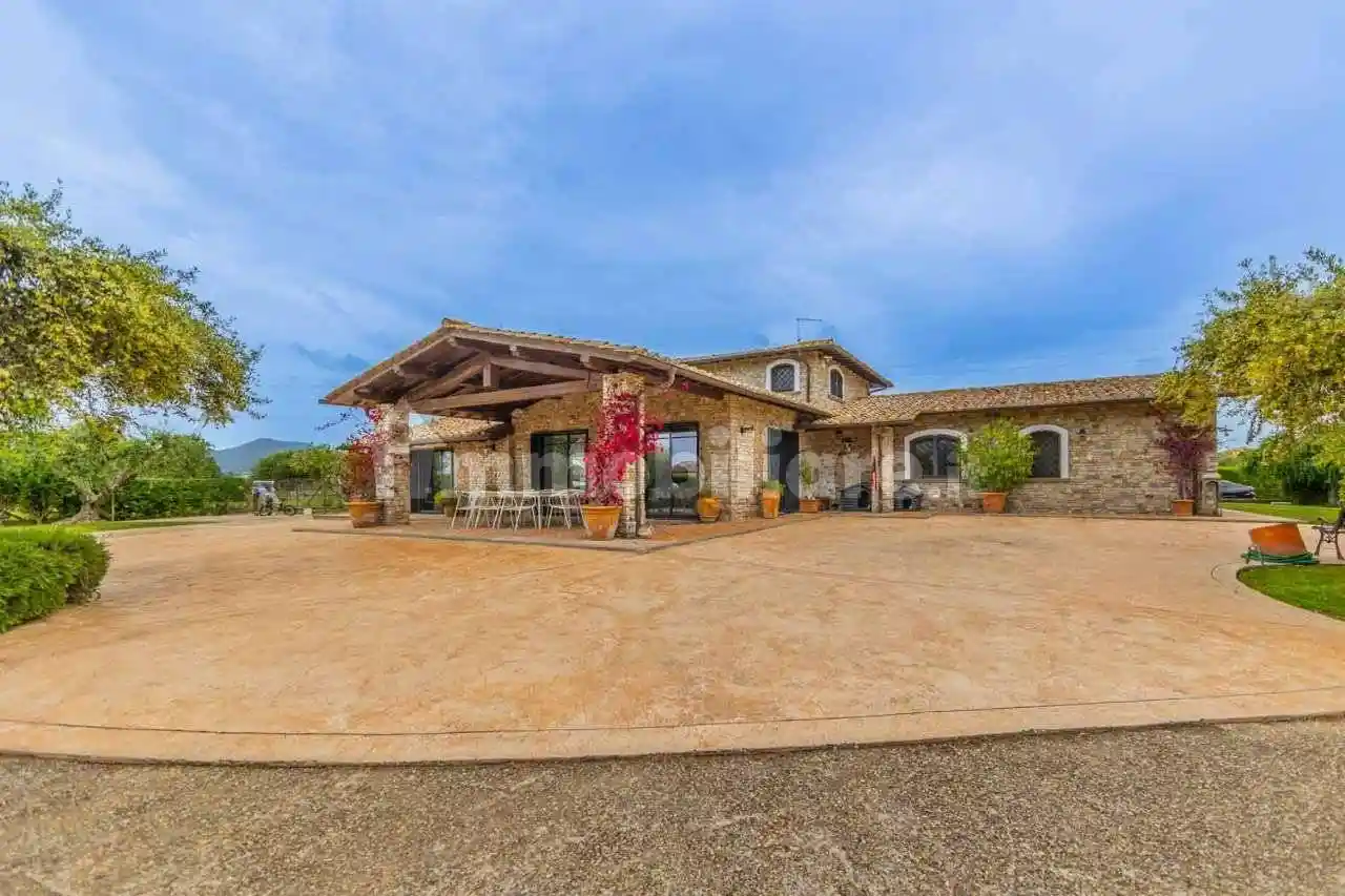 Villa in vendita a Cerveteri