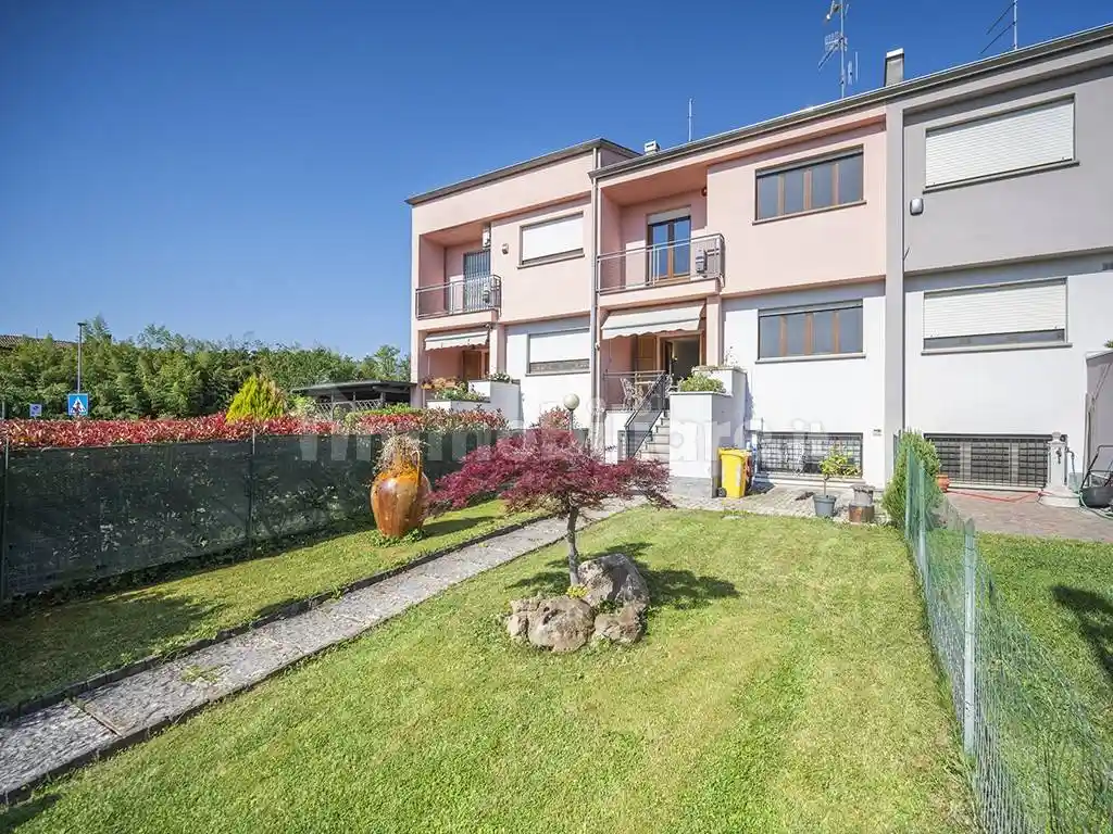 Villetta a schiera in vendita a Parma