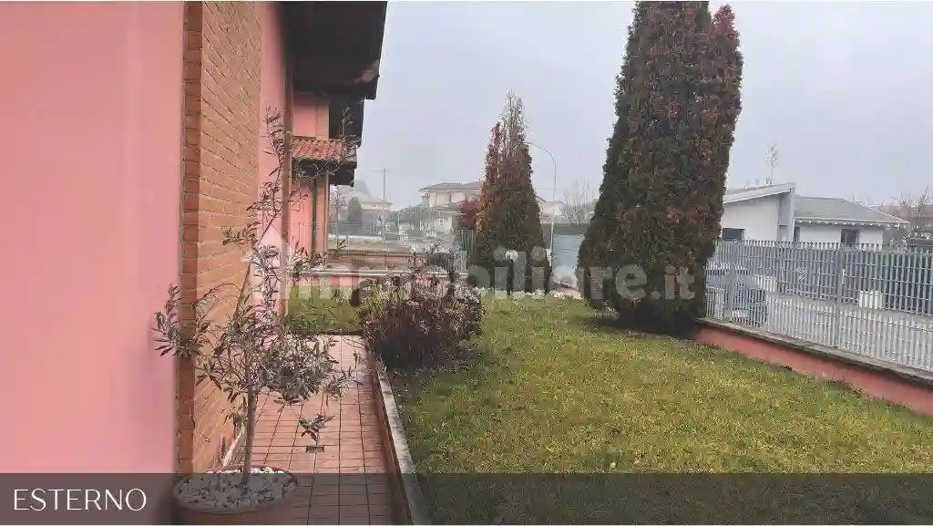 Villetta a schiera - foto 2