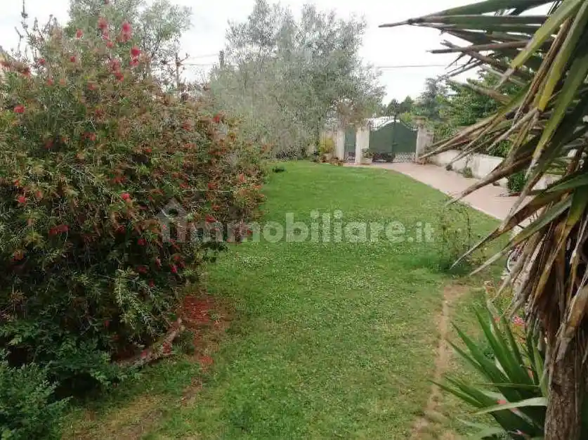 Villa in vendita a Nettuno