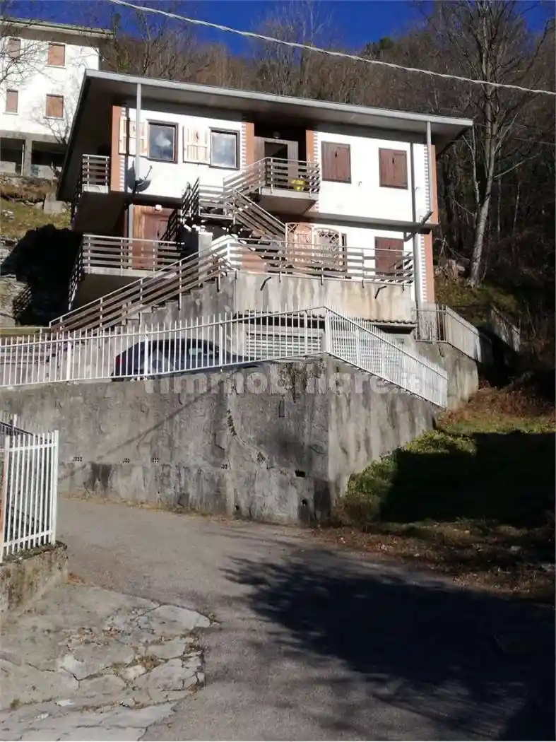 Villa in vendita a Veleso