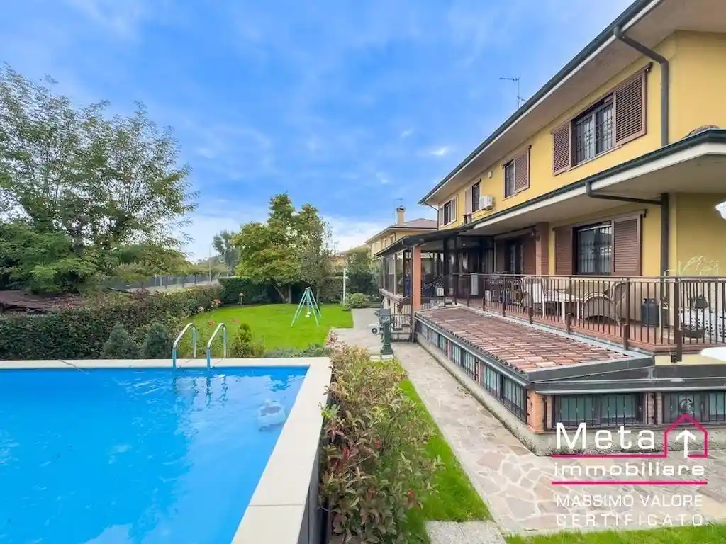 Villa in vendita a Tribiano