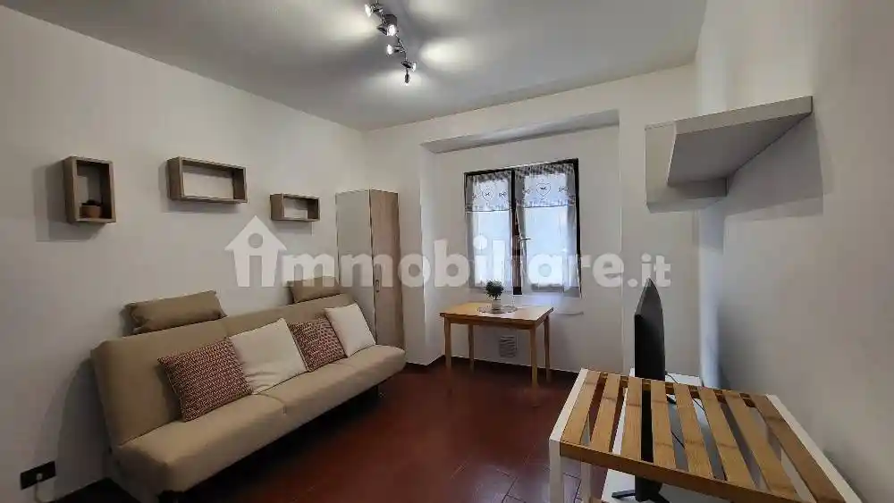 Appartamento in affitto a Bedero Valcuvia
