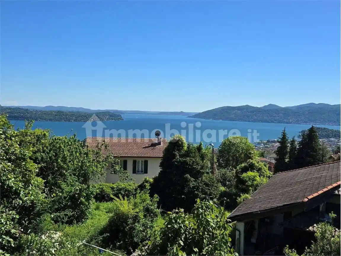 Casa indipendente in vendita a Arizzano