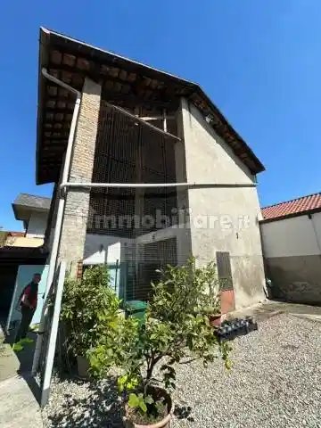 Rustico - Casale in vendita a Desio