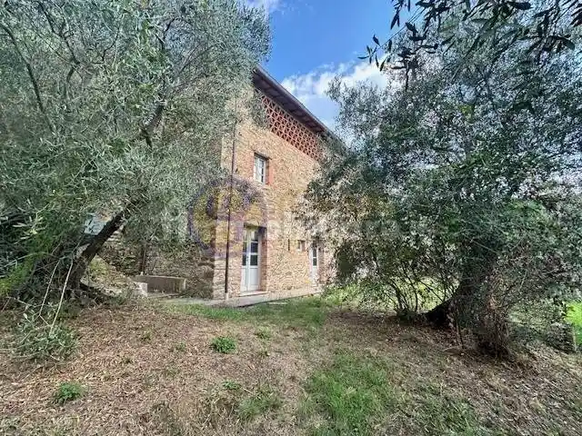Rustico - Casale in vendita a Camaiore