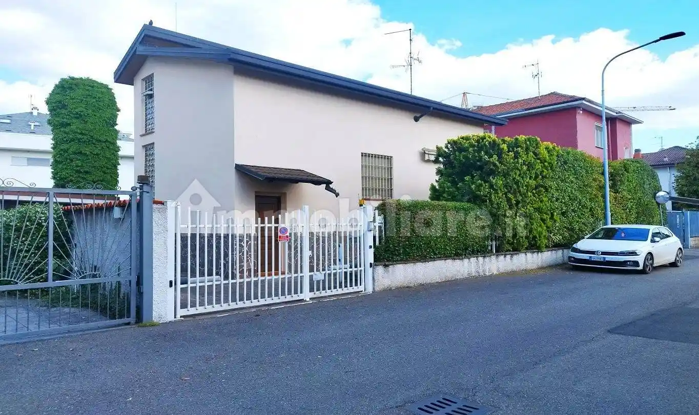 Villa in vendita a Rho