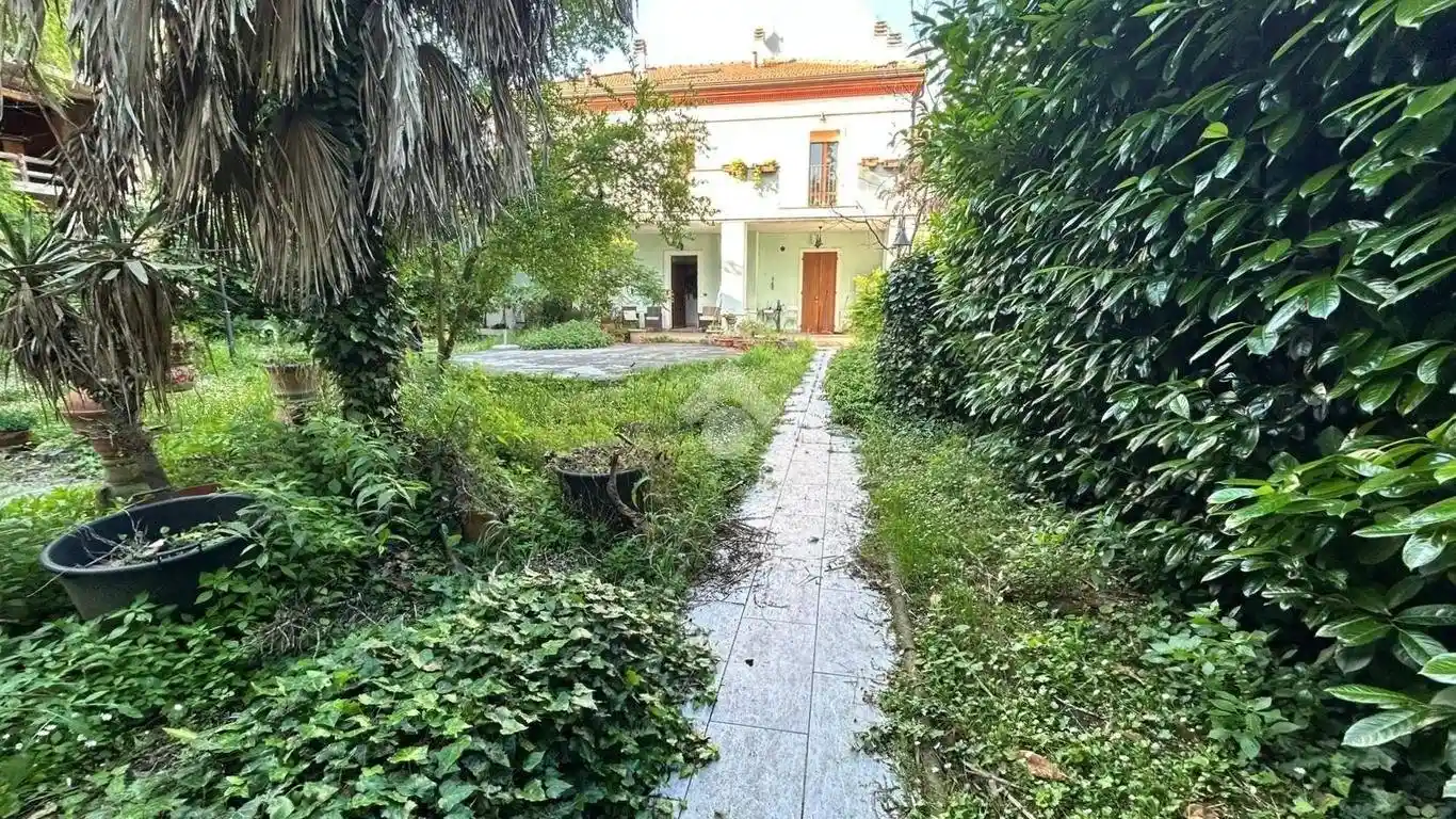 Villa in vendita a Massa Lombarda