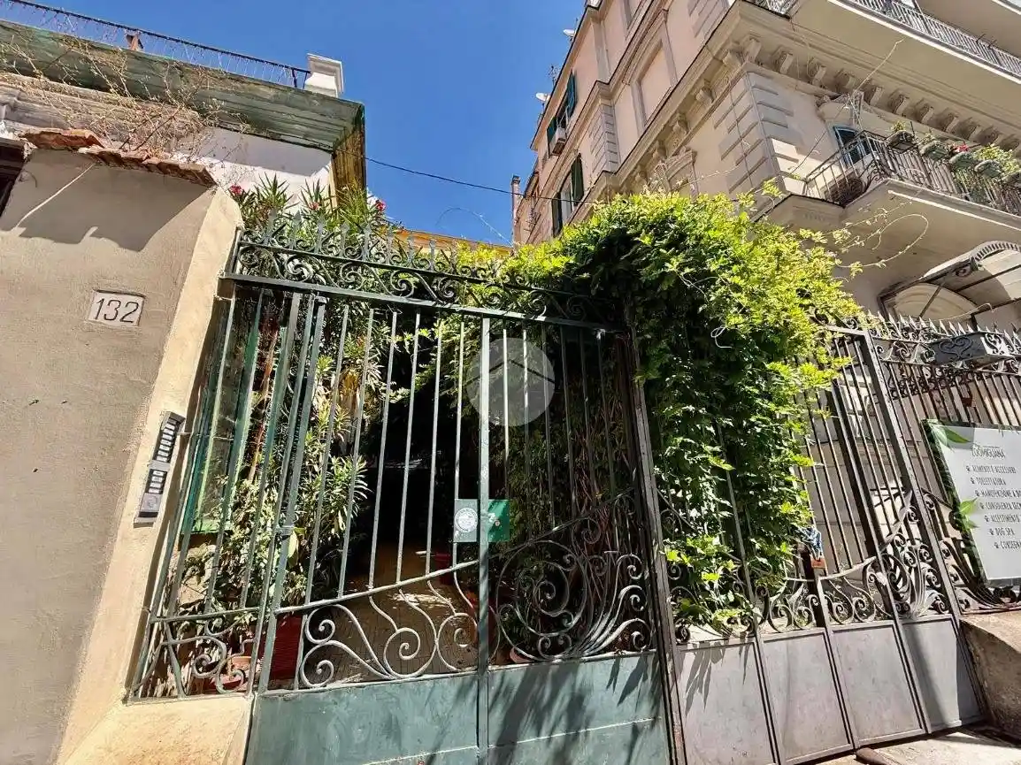 Appartamento in affitto a Napoli