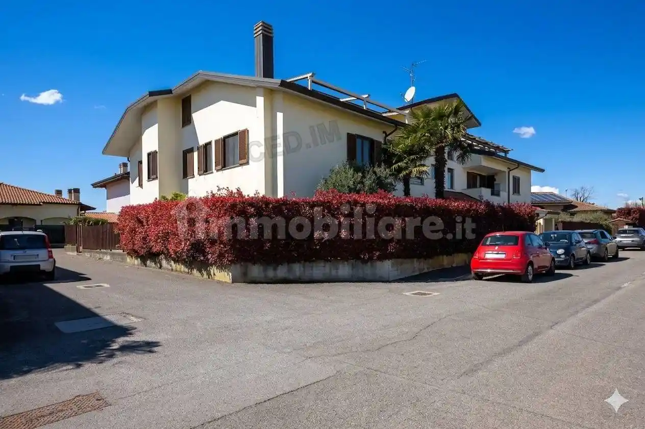 Appartamento in vendita a Dairago
