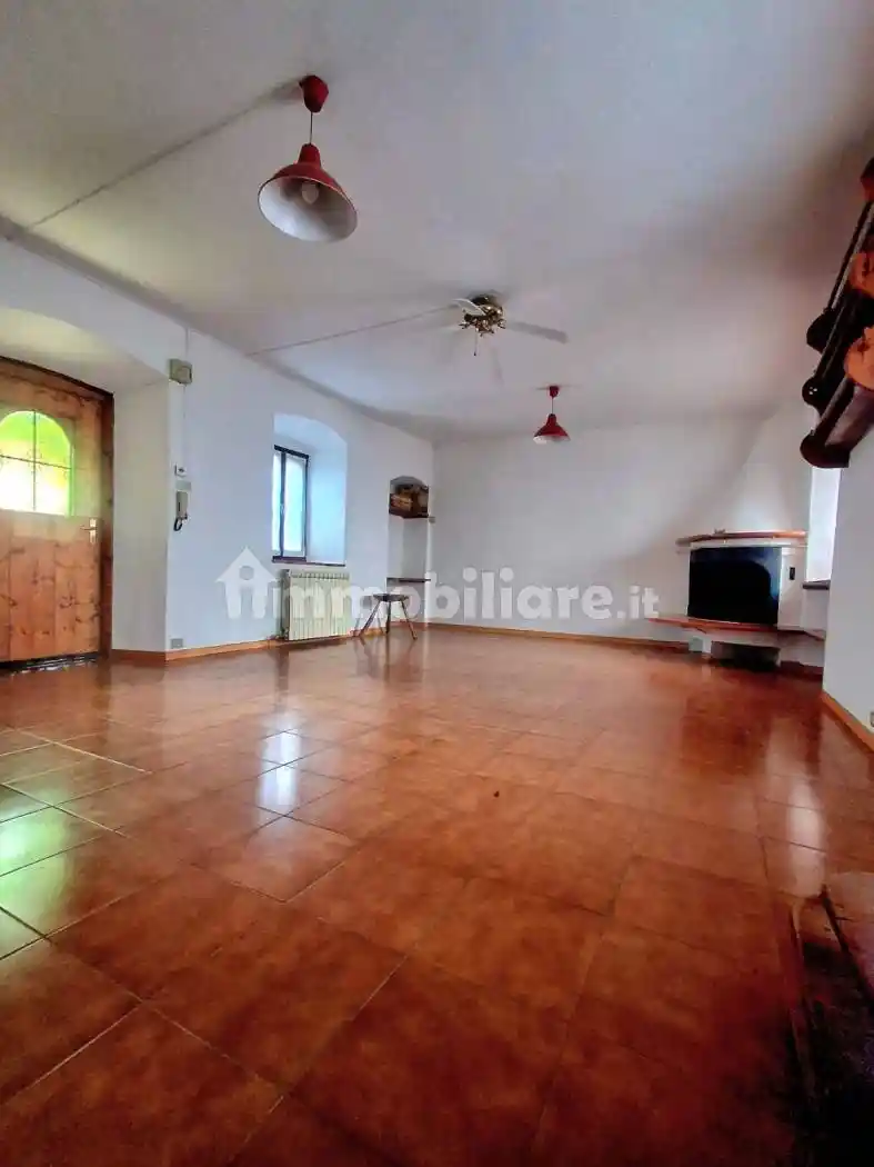 Casa indipendente in vendita a Vercurago