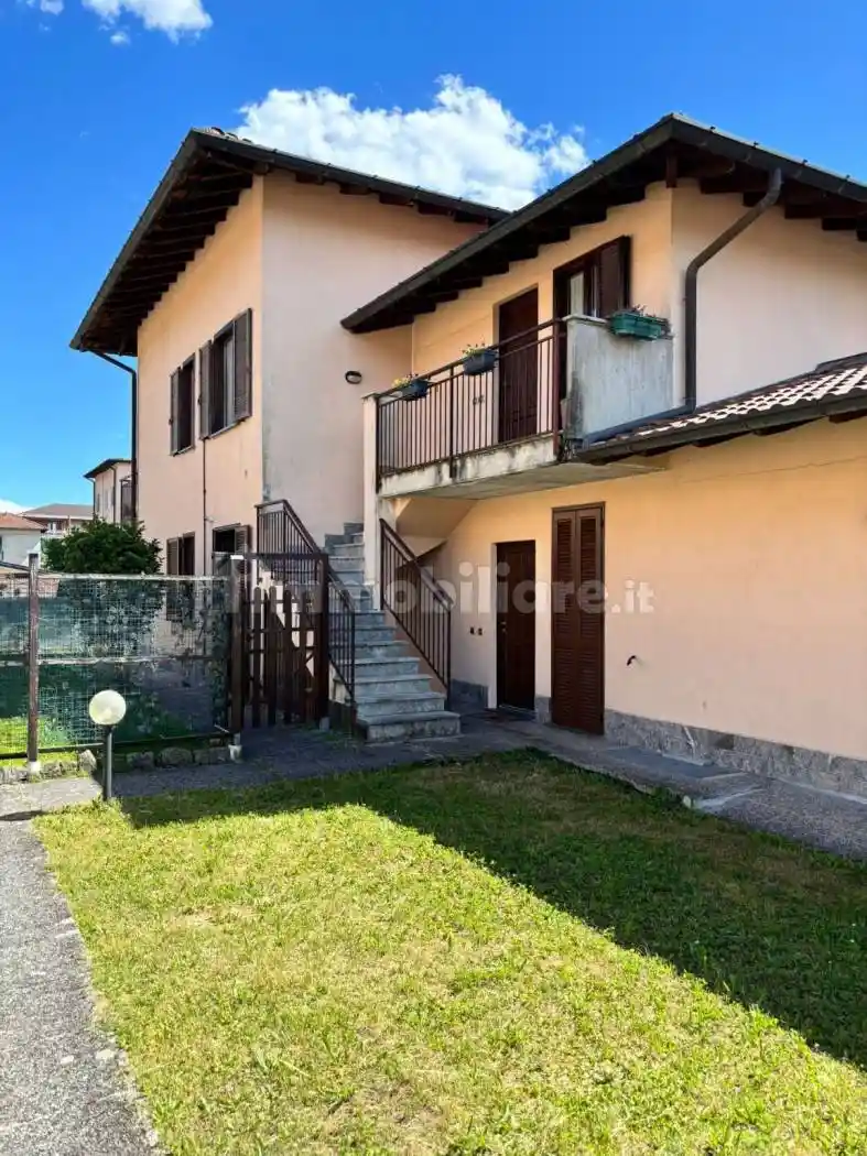 Appartamento in vendita a Gavirate