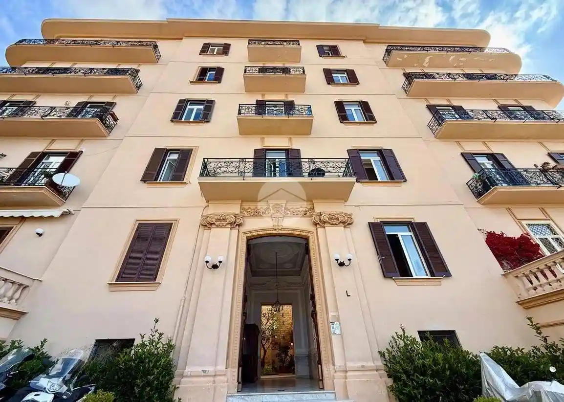 Appartamento in affitto a Napoli
