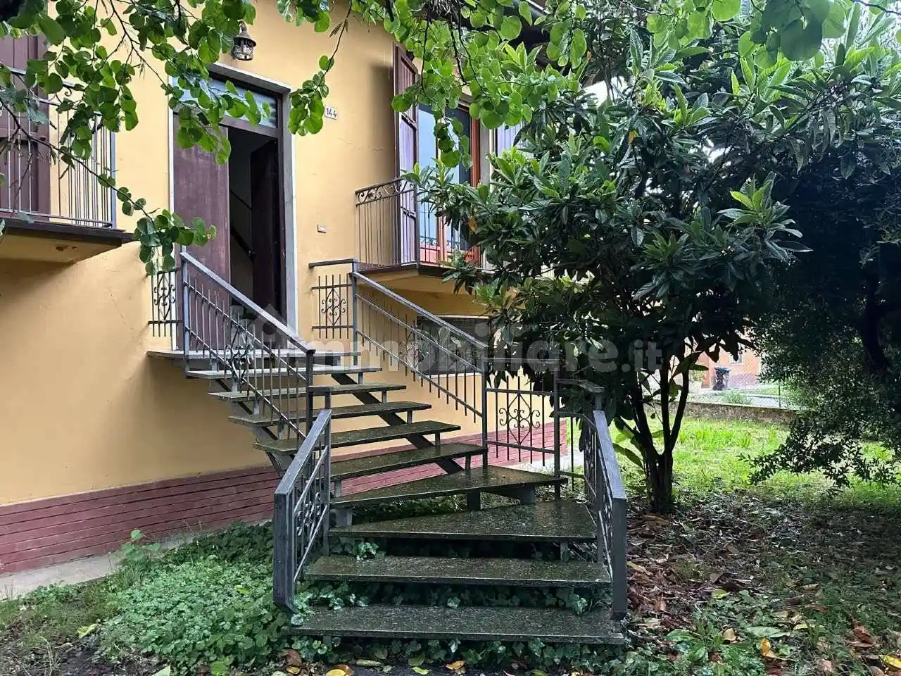 Villa in vendita a Besenzone