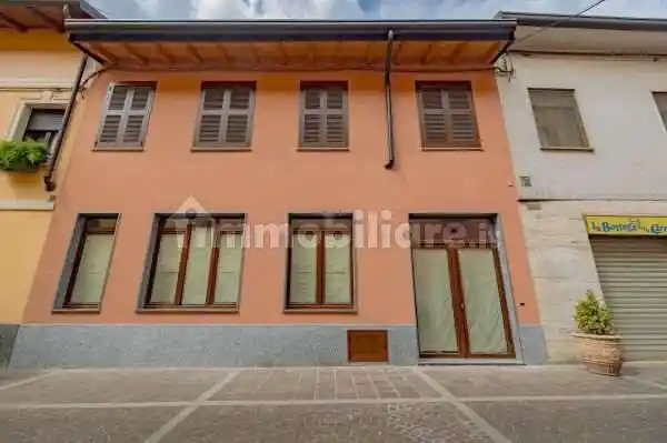 Palazzo - Edificio in vendita a Novate Milanese