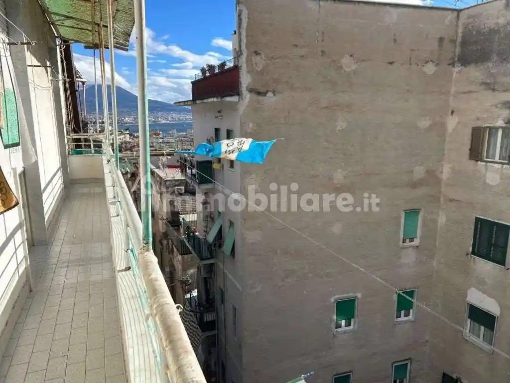 Appartamento in vendita a Napoli