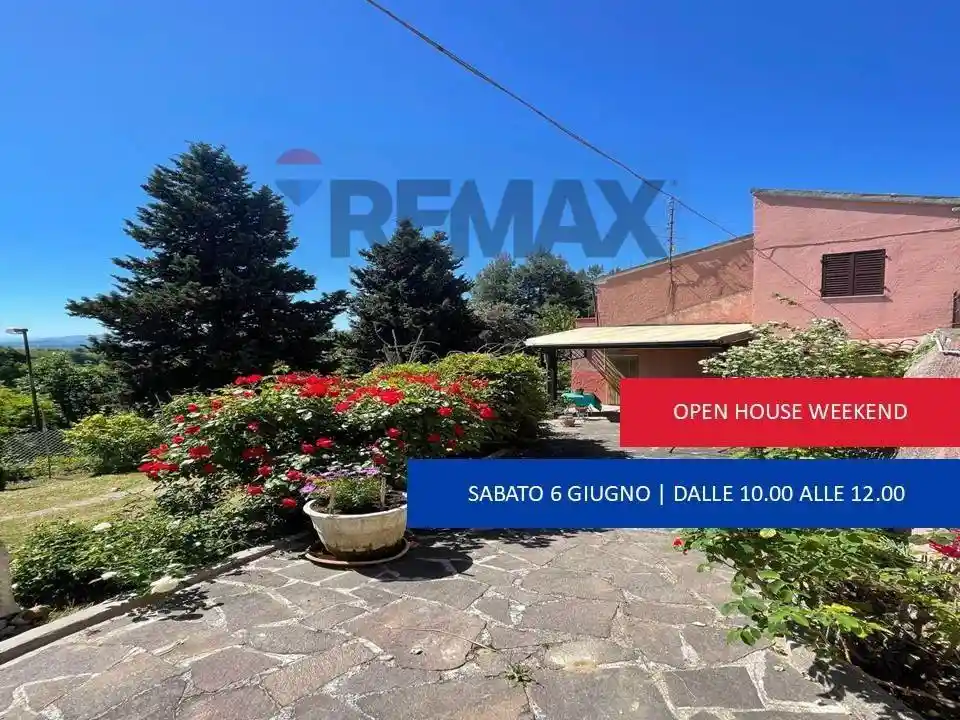 Casa indipendente in vendita a Poggio San Marcello