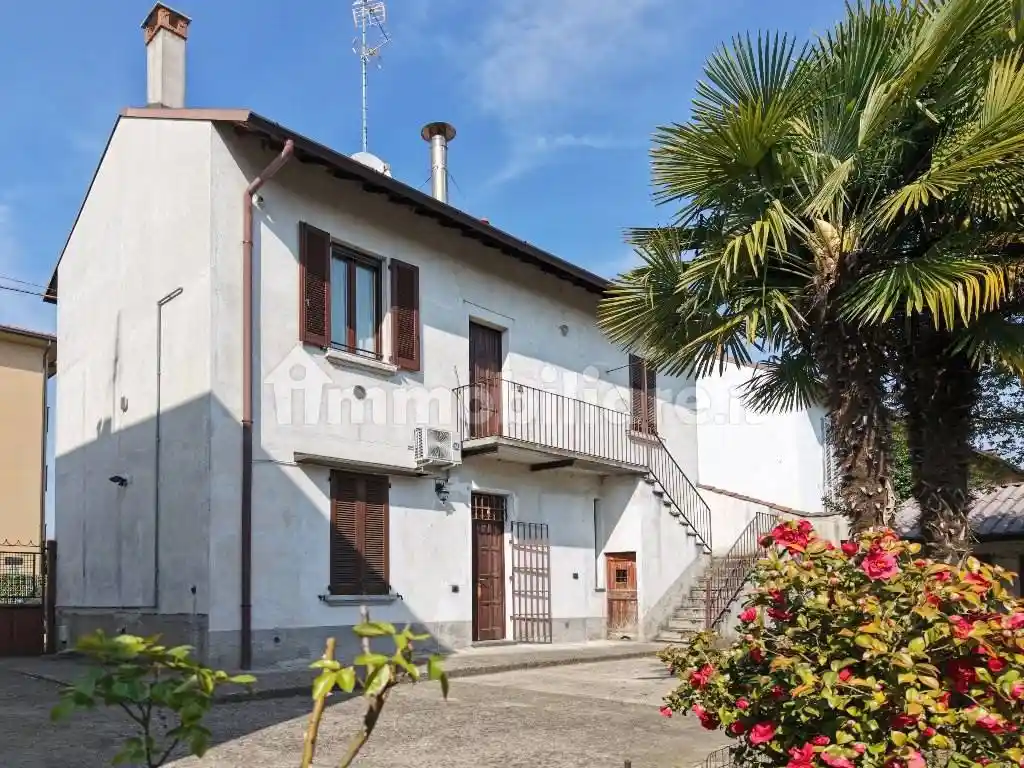 Villa in vendita a Abbiategrasso