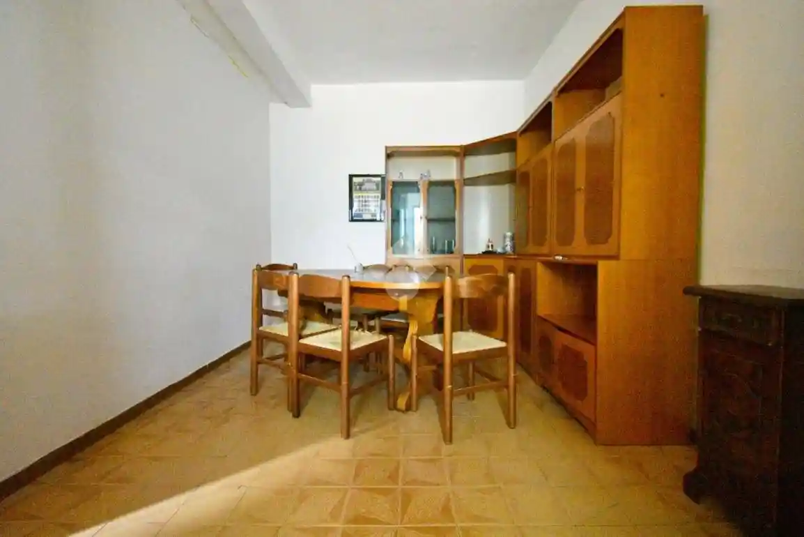 Casa indipendente in vendita a Borghi