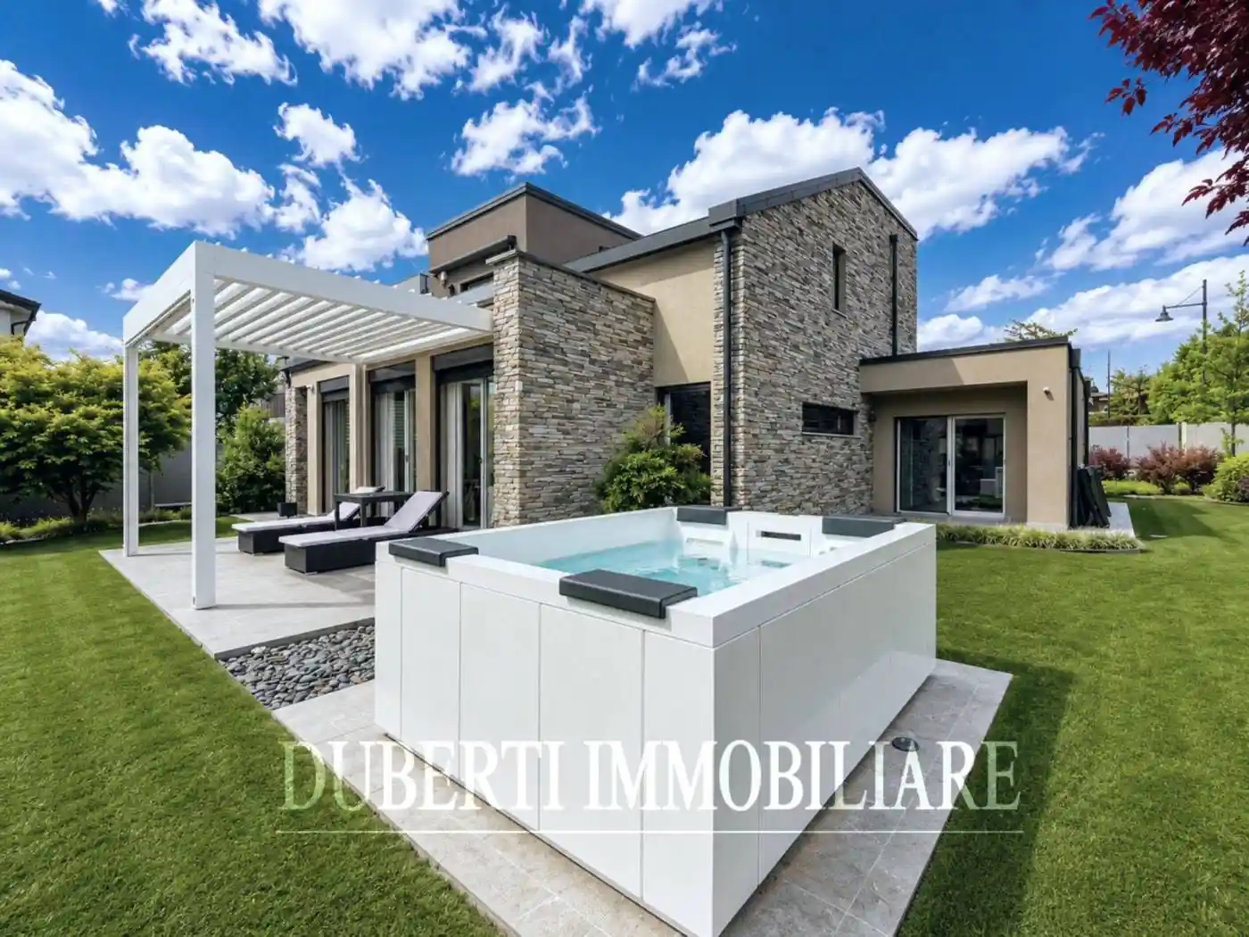 Villa in vendita a Varese