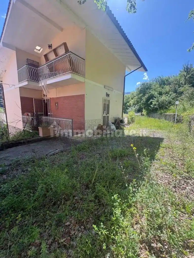 Villa in vendita a Sambuci