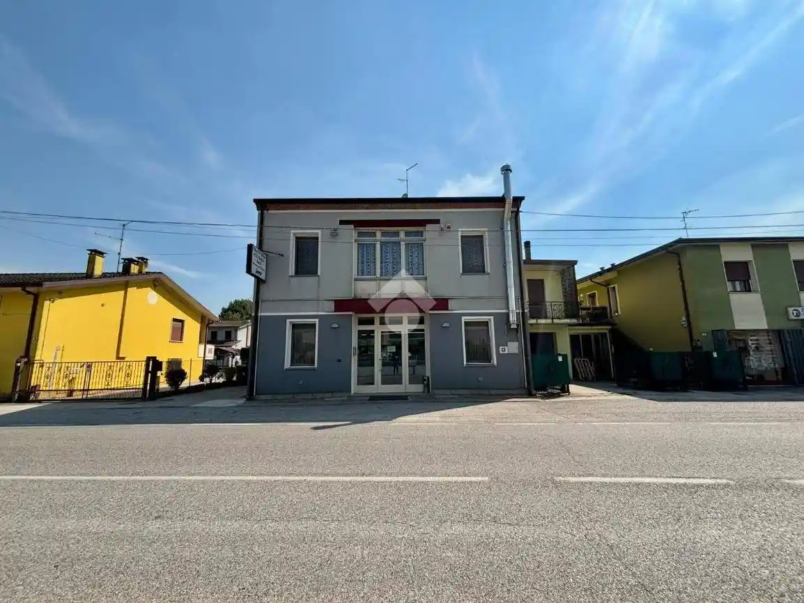 Casa indipendente in vendita a Borgo Veneto