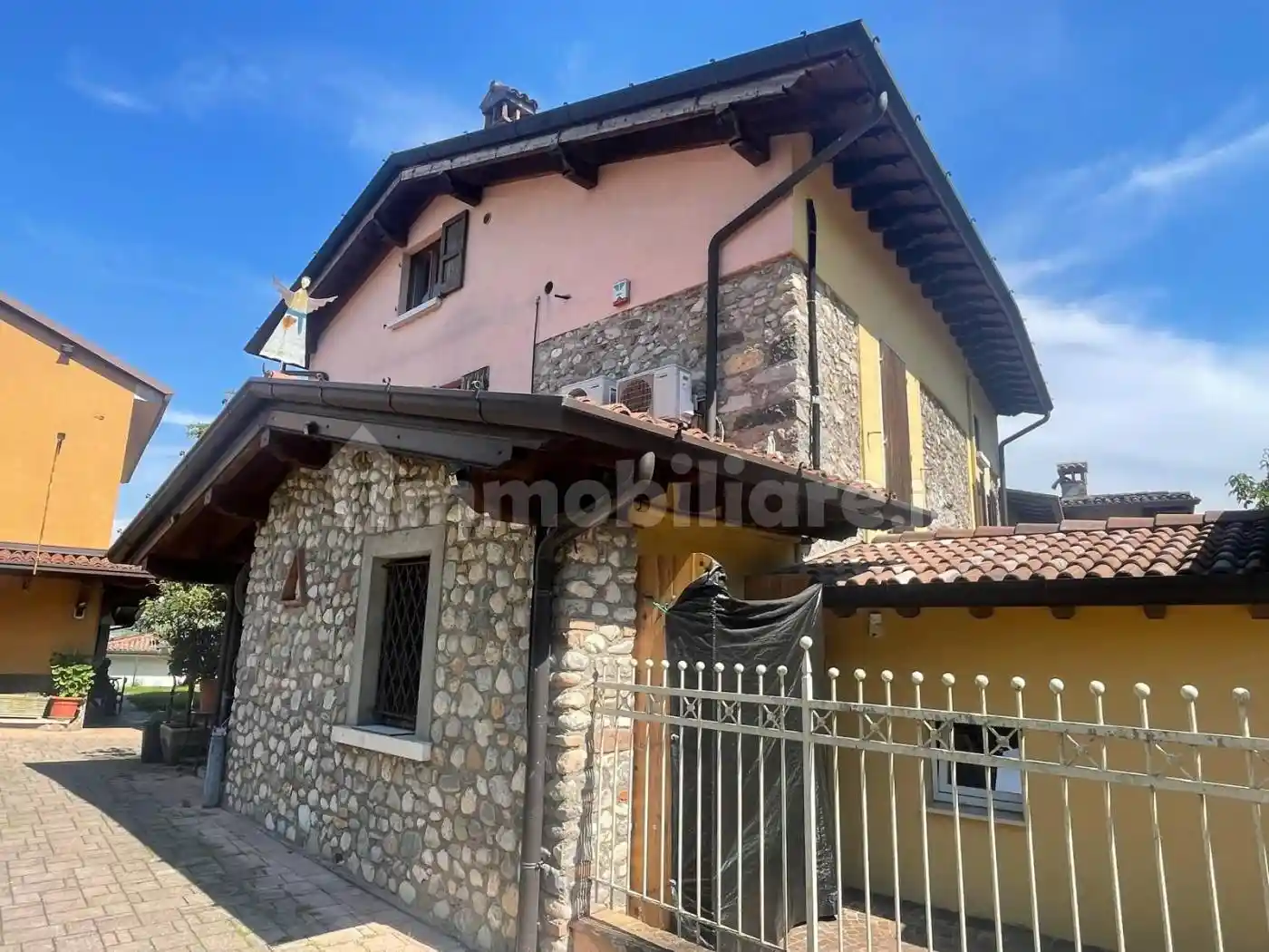Villa in vendita a Lonato del Garda
