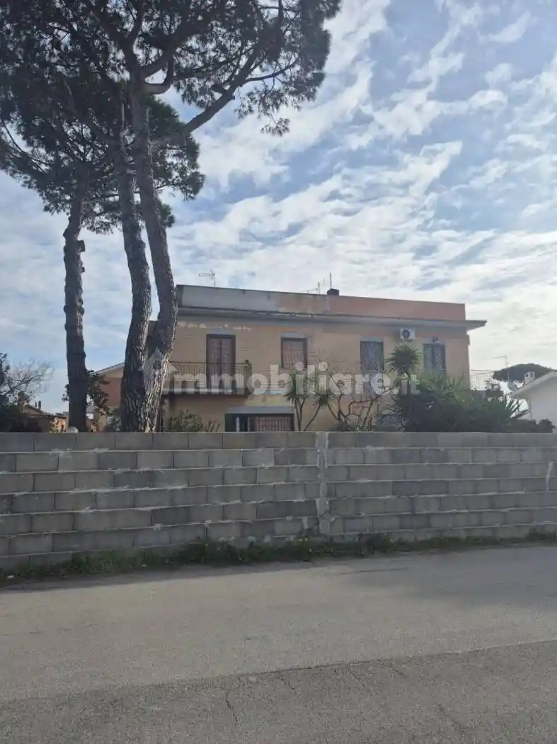 Villa in vendita a Anzio
