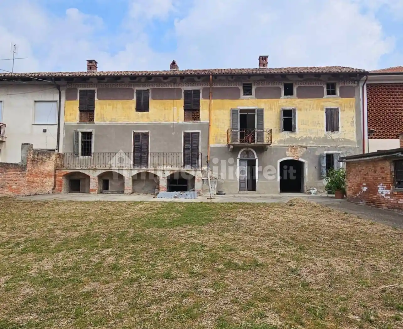 Rustico - Casale in vendita a Montiglio Monferrato