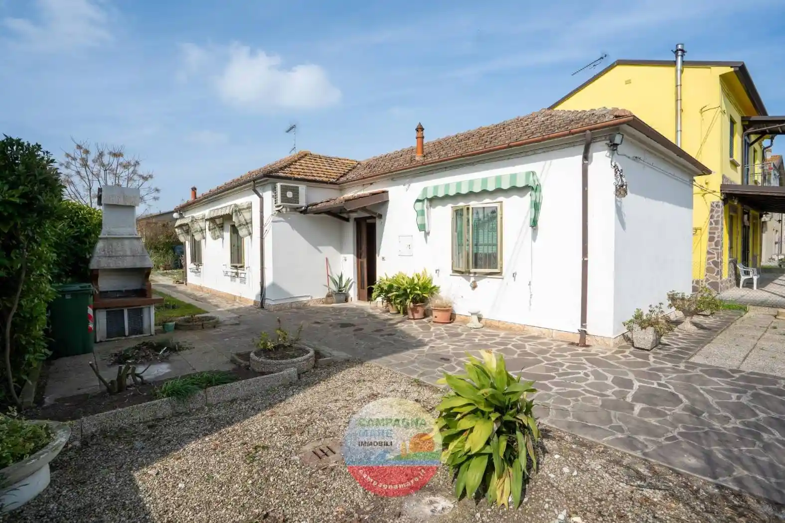 Villa in vendita a Riva del Po