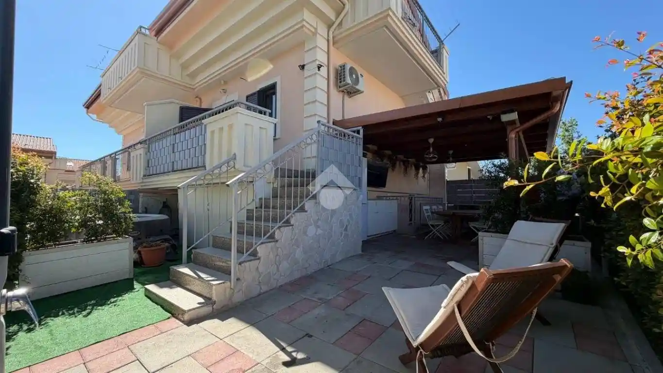 Villetta a schiera in vendita a Corigliano-Rossano