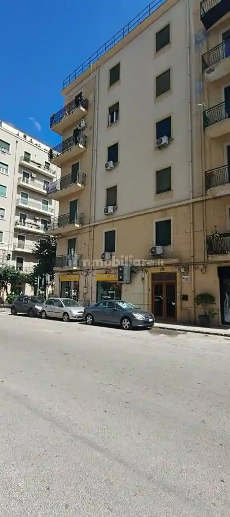 Appartamento in vendita a Palermo
