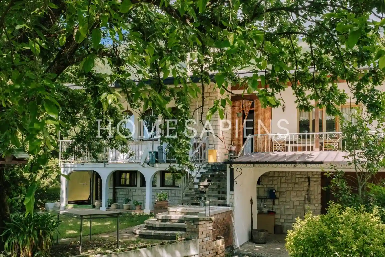 Villa - foto 2