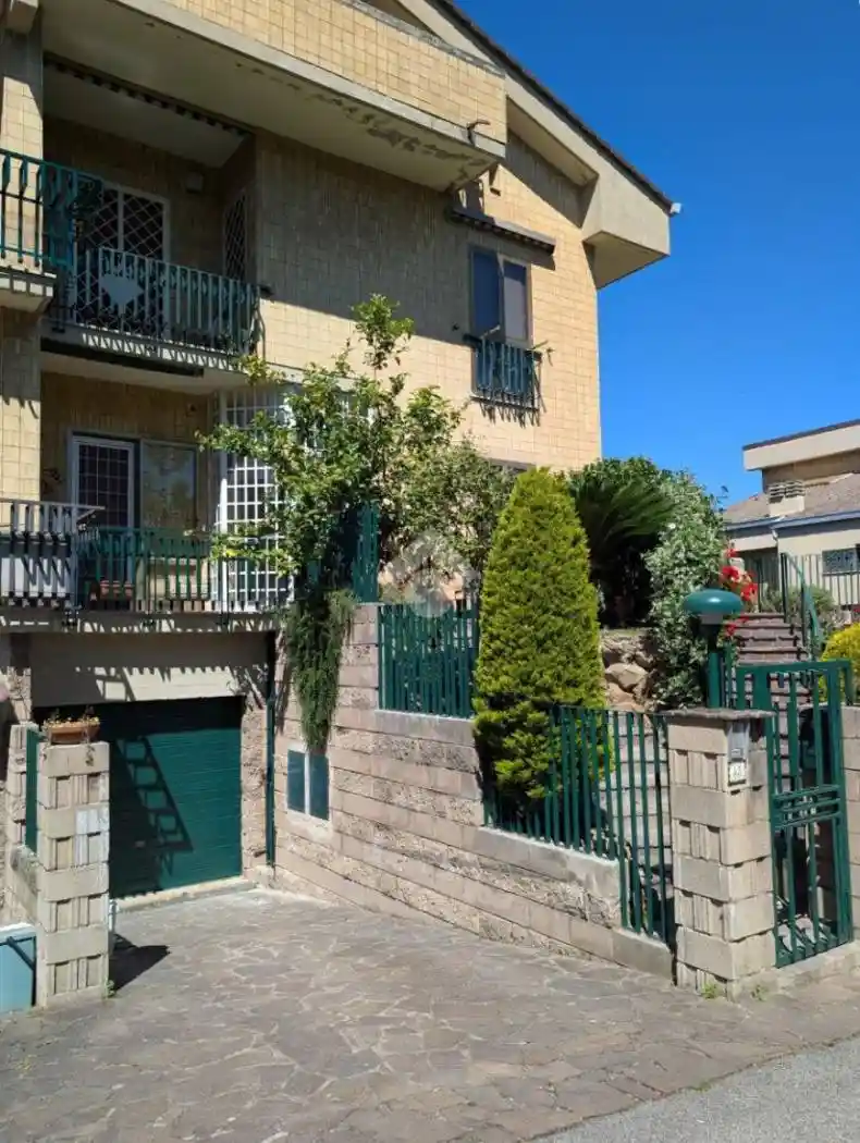 Appartamento in affitto a Albano Laziale