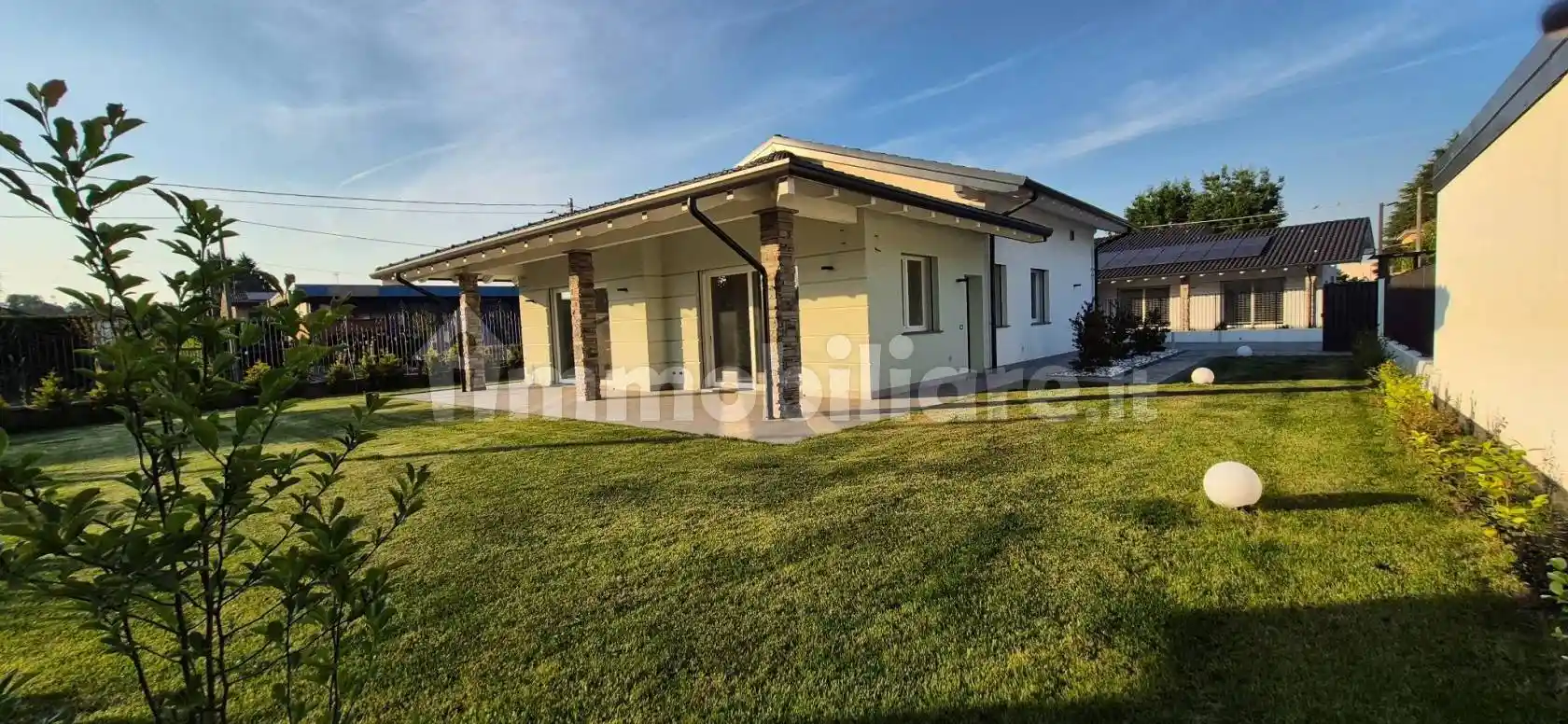 Villa in vendita a Cassano Magnago