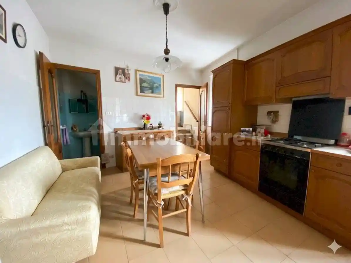 Casa indipendente in vendita a Villar San Costanzo