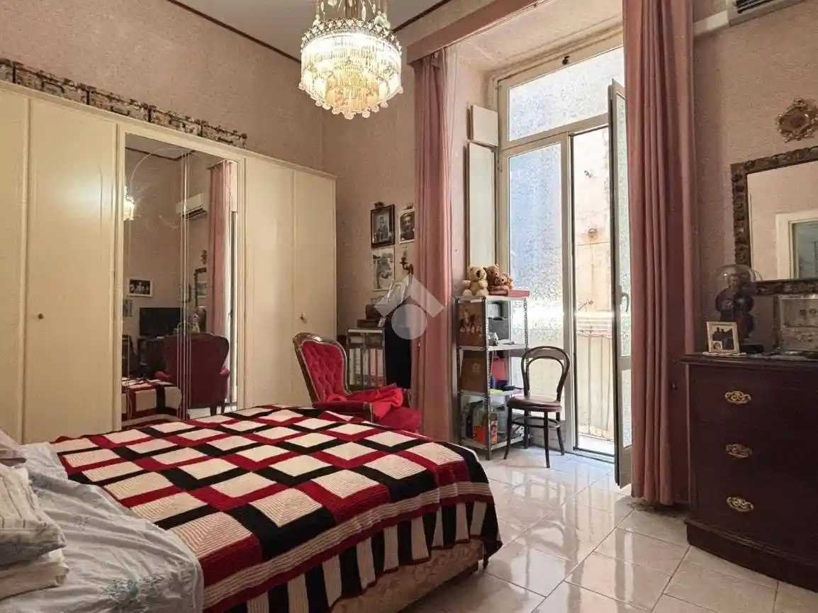 Appartamento in vendita a Napoli