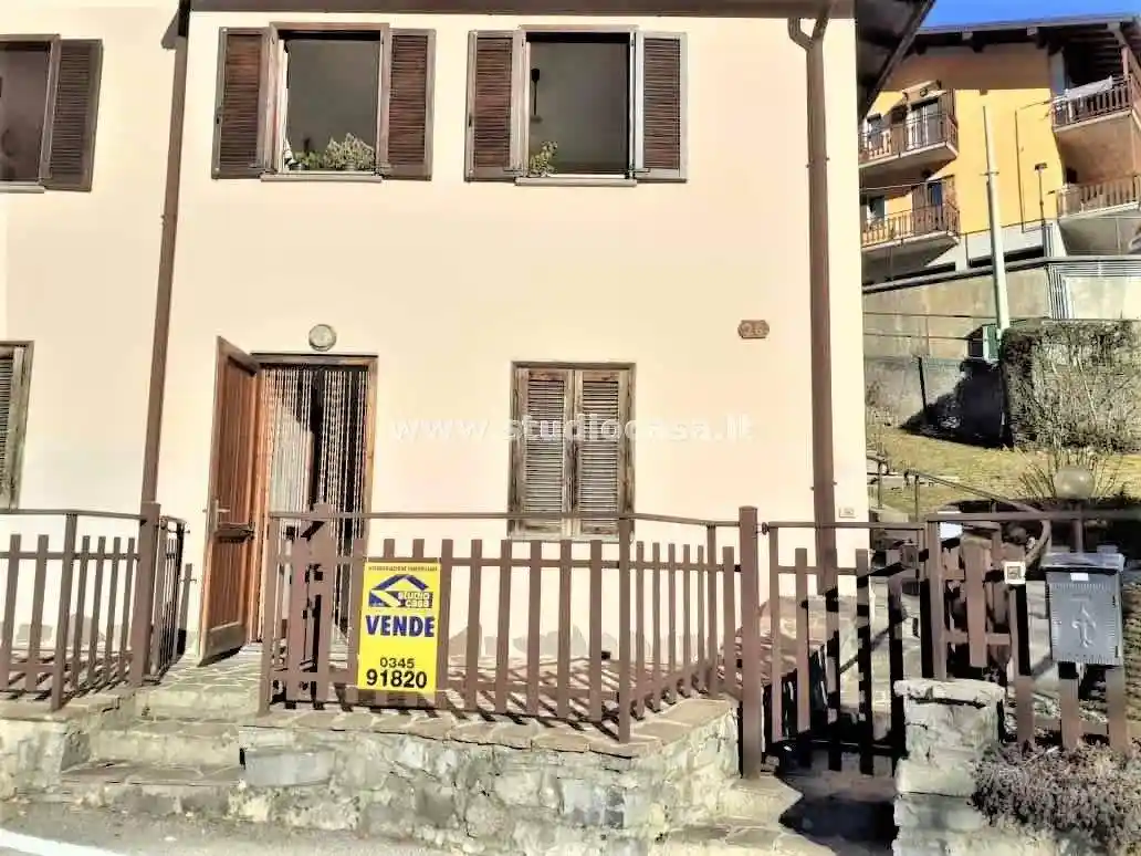 Appartamento in vendita a Algua
