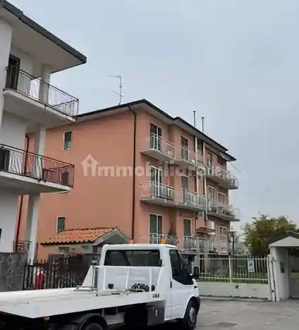 Appartamento in vendita a Pogliano Milanese