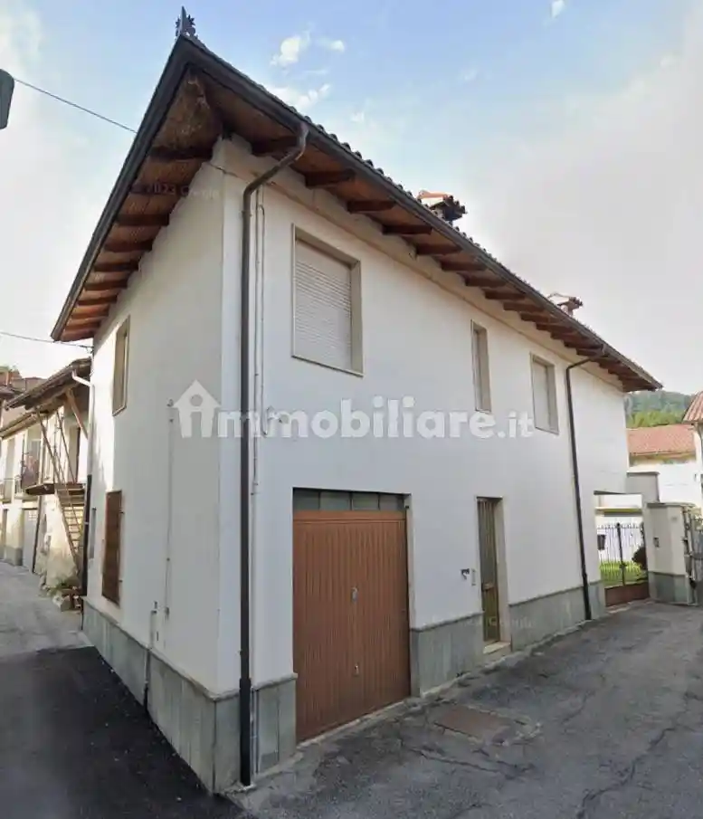 Casa indipendente in affitto a Chiusa di Pesio