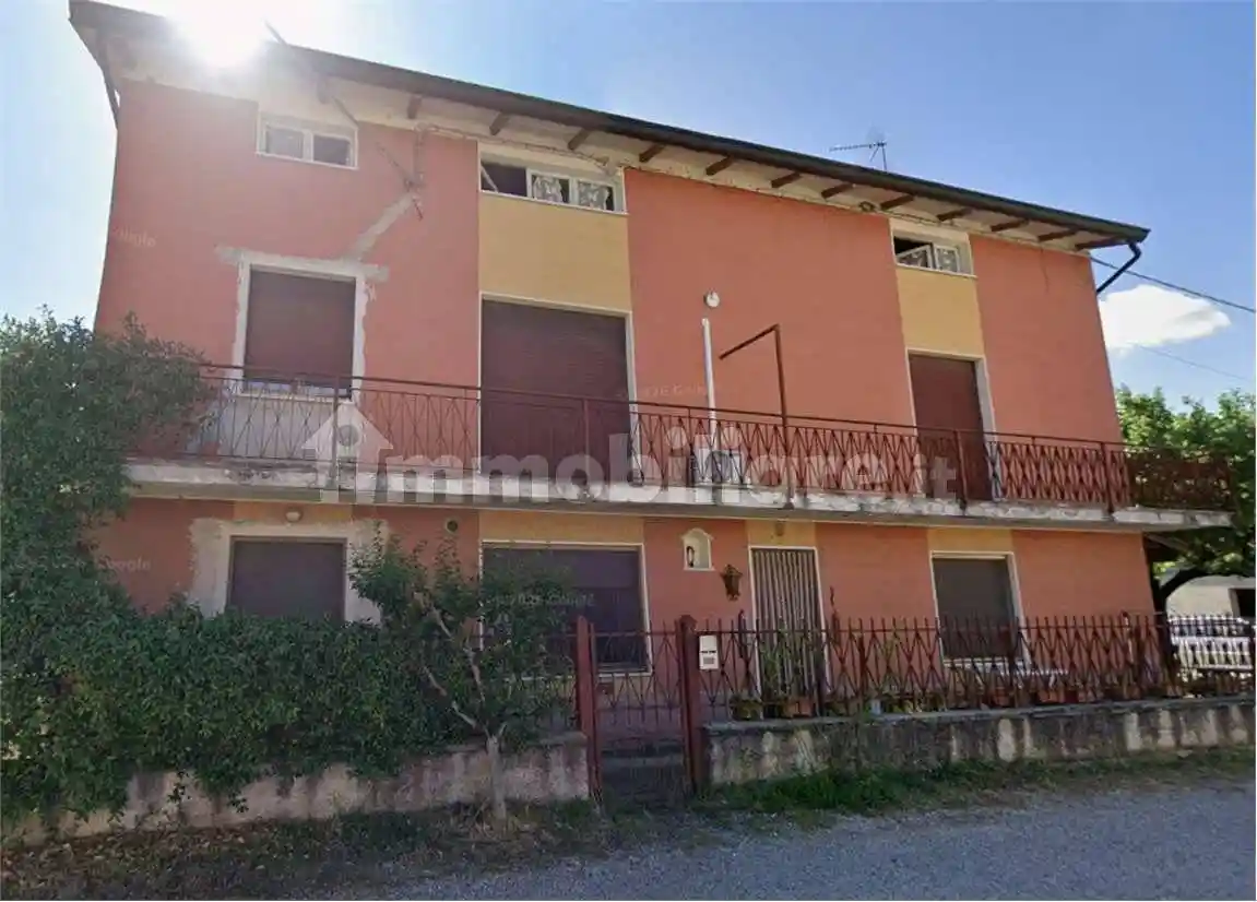Villa in vendita a Pozzolengo