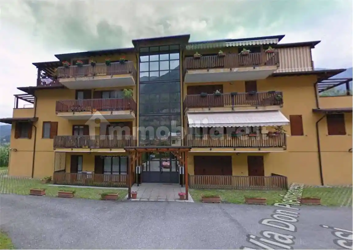 Appartamento in vendita a Piancogno